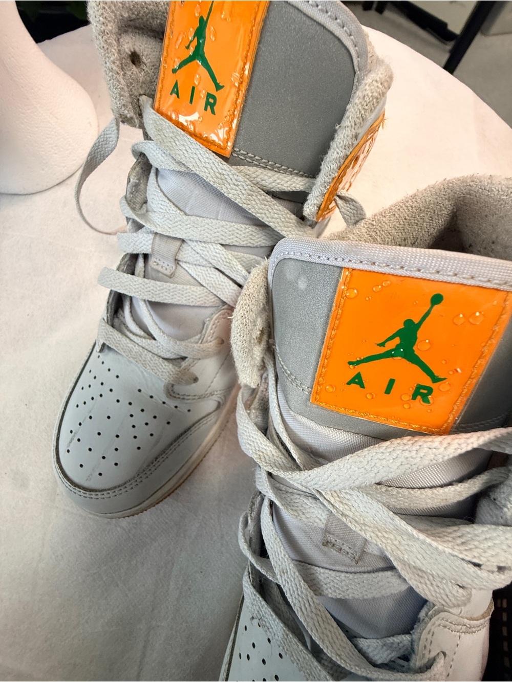 Nike Air 7Y High-Top Sneakers in Light Gray with Orange Patch